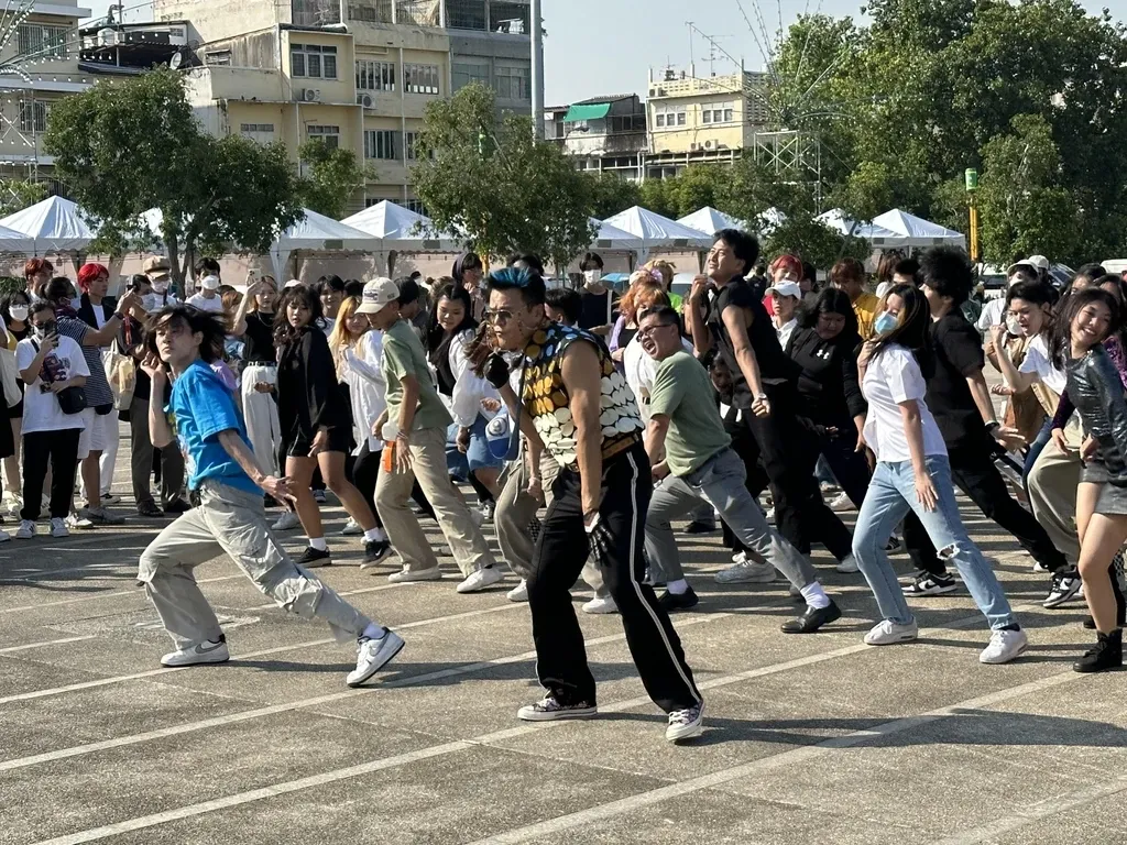 문화와 물아일체, K팝은 사반세기 동안 어떤 성장을 거쳐 왔나 image6