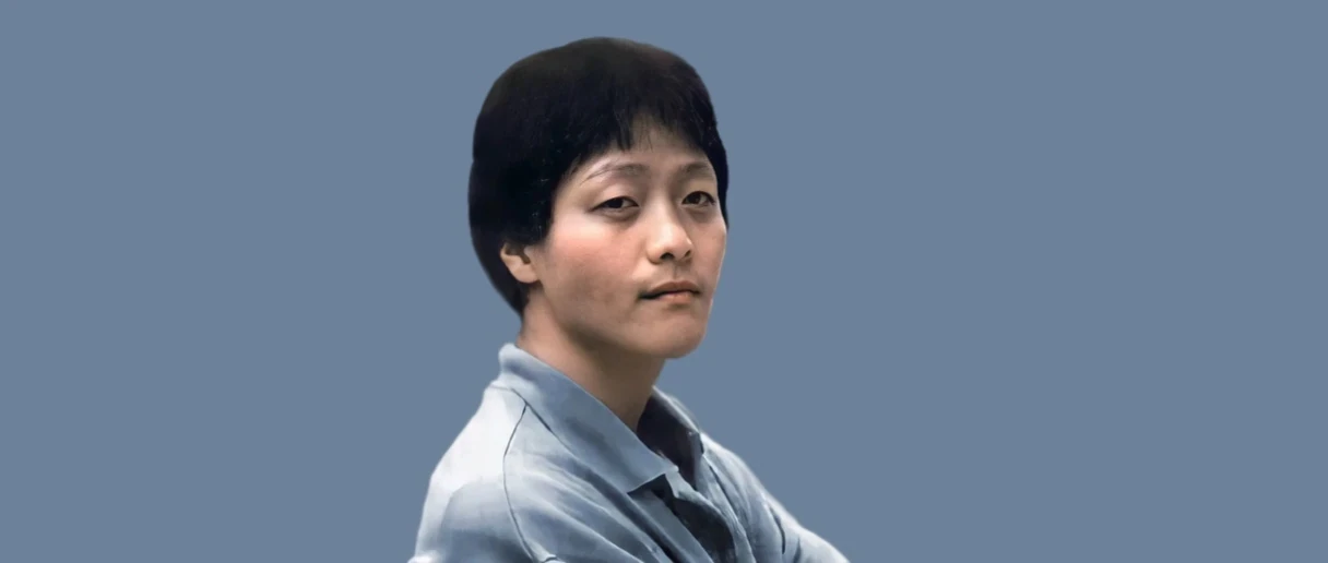 main image of '사랑하기 때문에'가 우리의 귀를 사로잡는 세 가지 이유